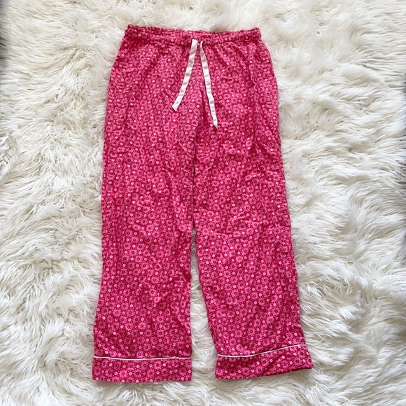 Victoria’s Secret Flannel Long Sleeve Pajama Set - Picture 7 of 11